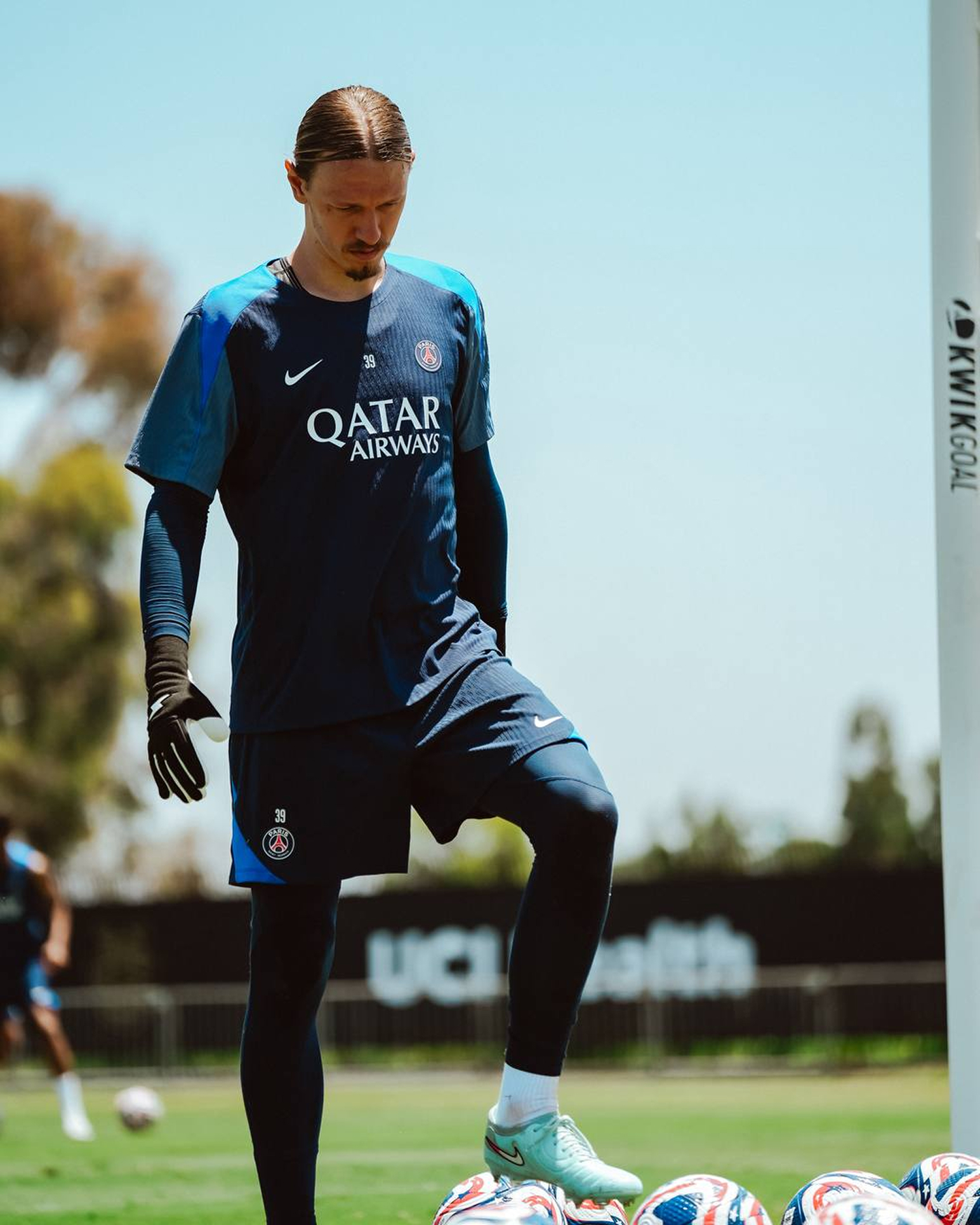 фото Матвей Сафонов